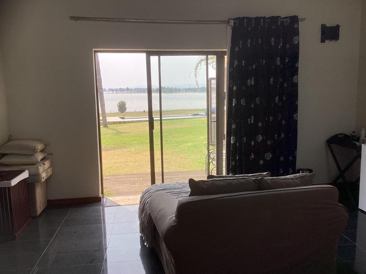 The Vaal Guesthouse Oranjeville Dış mekan fotoğraf